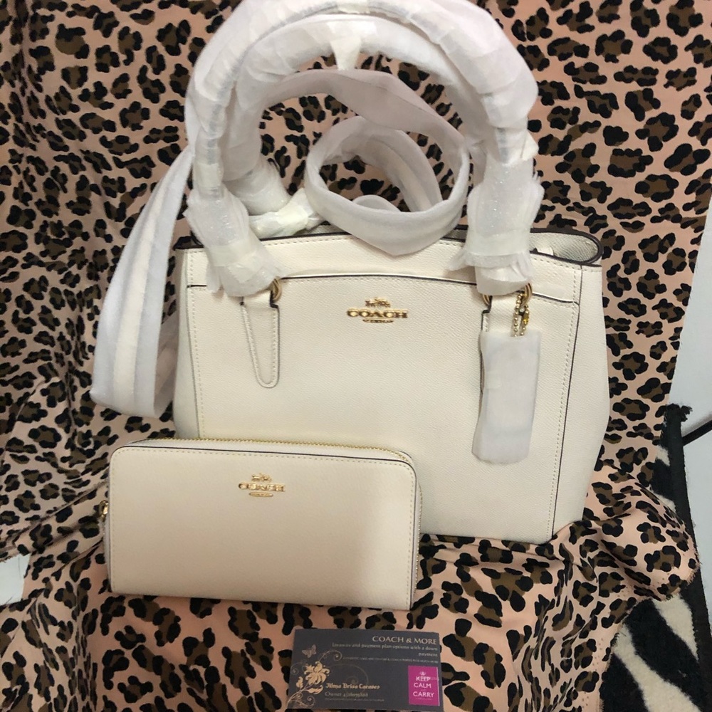 Coach set - Picture 6 of 6